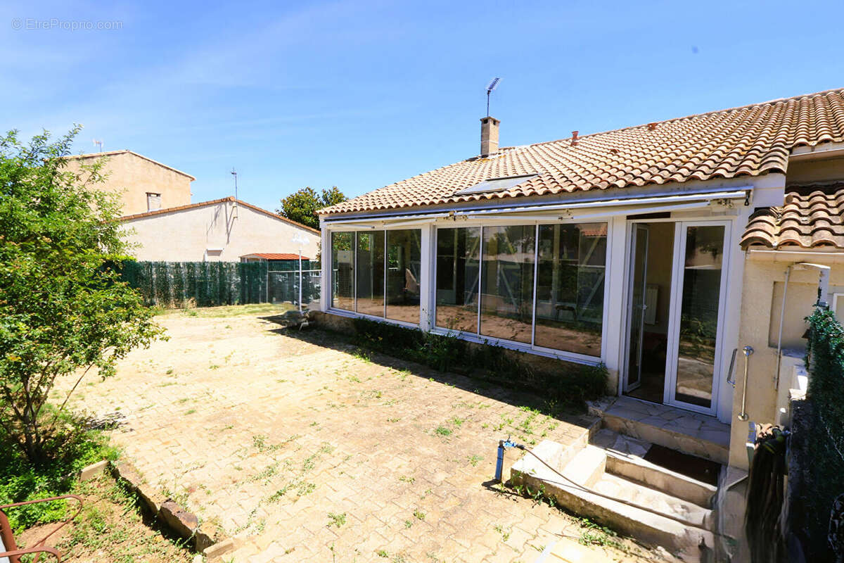 Maison à MAUGUIO