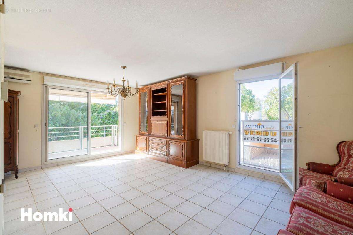 Appartement T3 de 67 m² à Marseille 13013, Rue Robert de Roux - photo 9