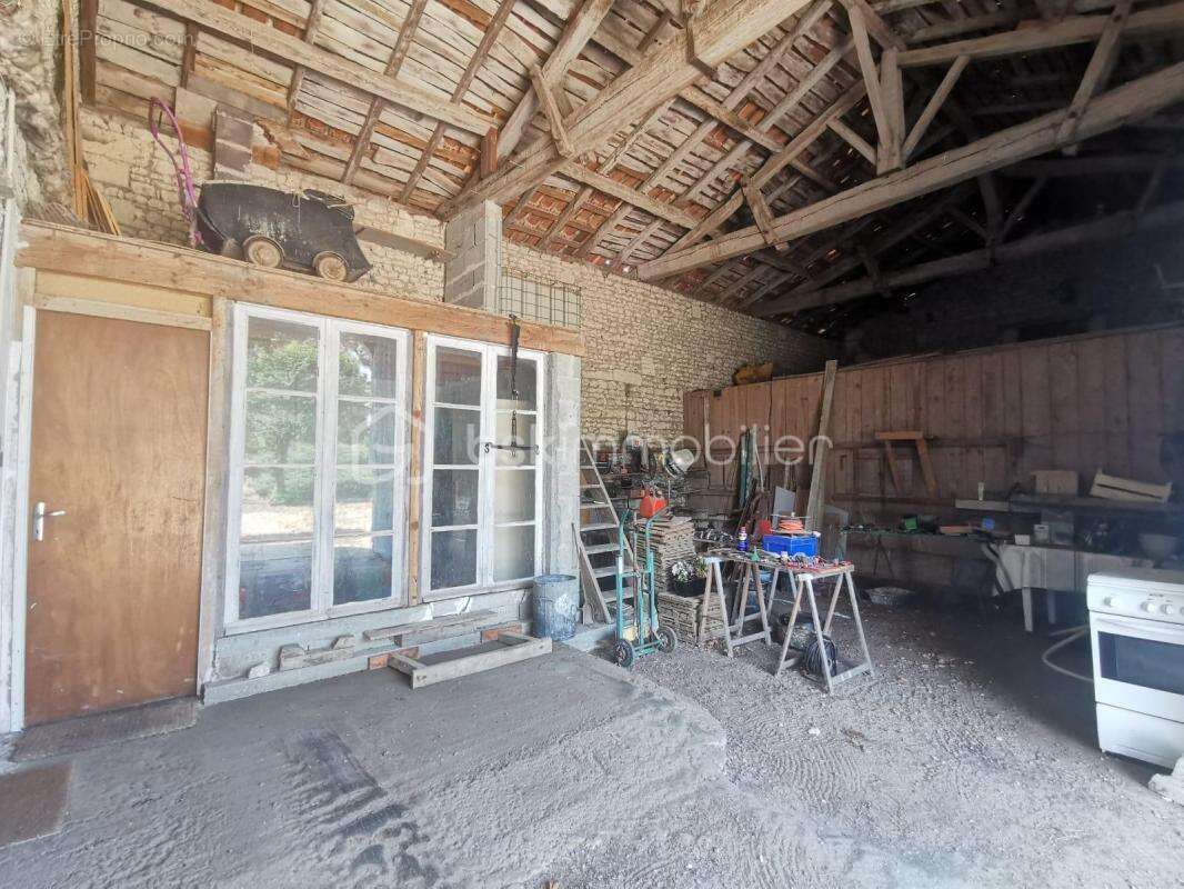 Maison Charentaise 11 pièces - photo 17