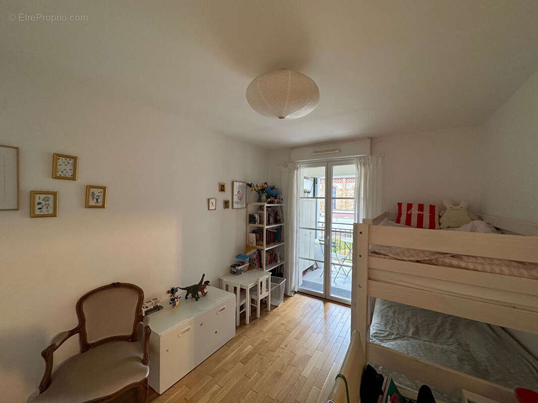 Appartement à CHAVILLE