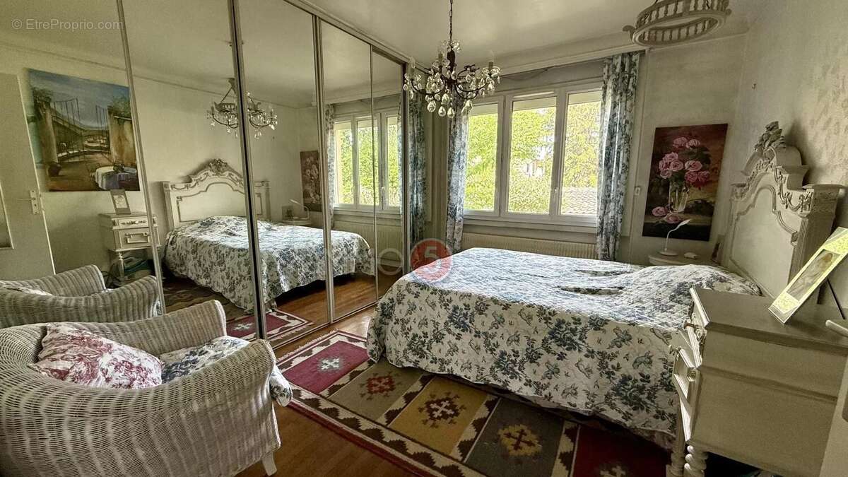 Maison à LIVRY-GARGAN