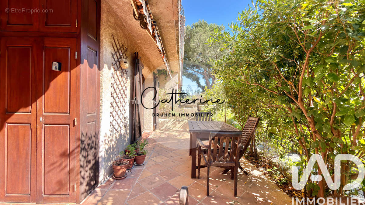 Photo 2 - Appartement à CARQUEIRANNE