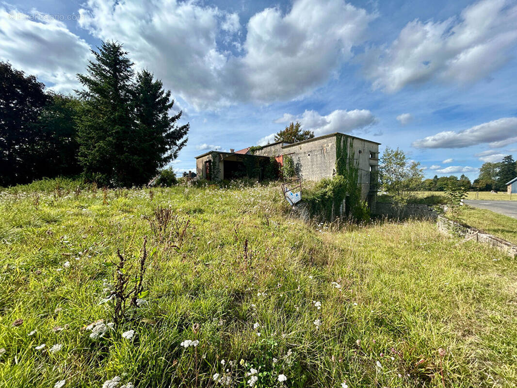 Terrain à LA CHAPELLE-GAUTHIER