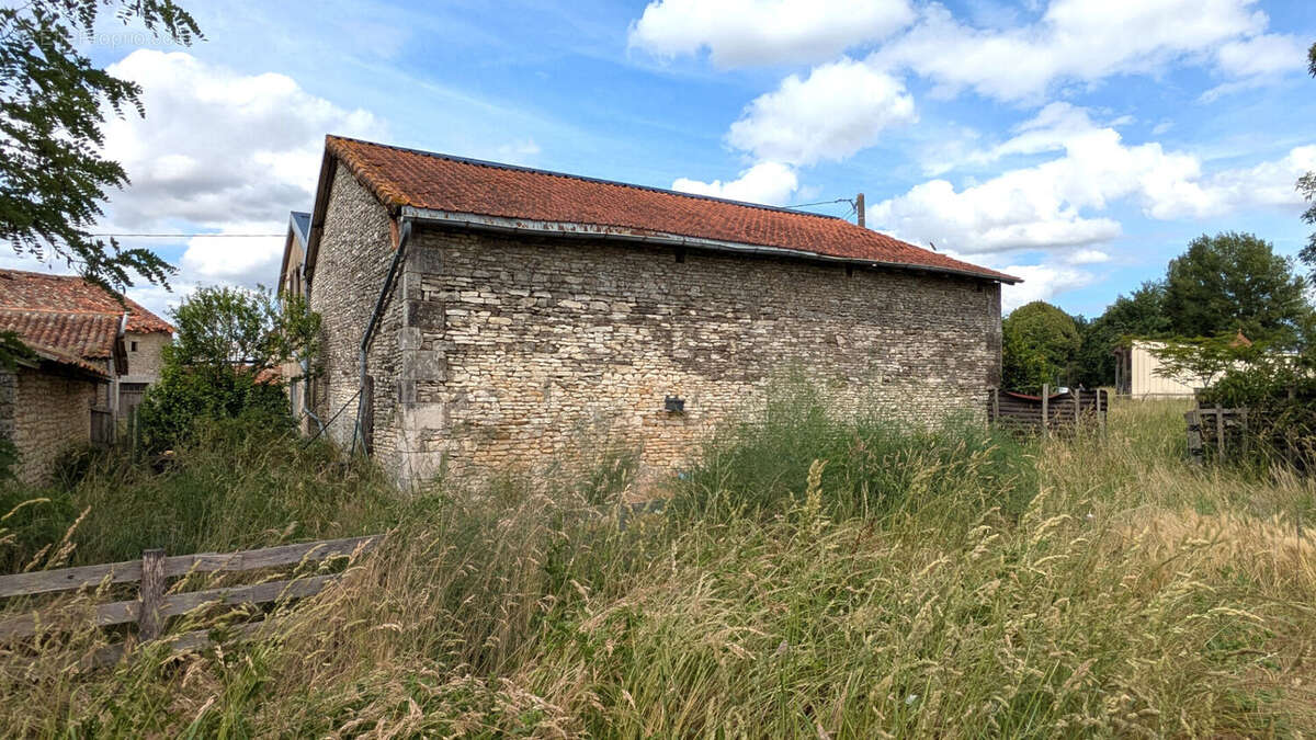 Maison 91m² à saint-martin-l'ars - photo 14