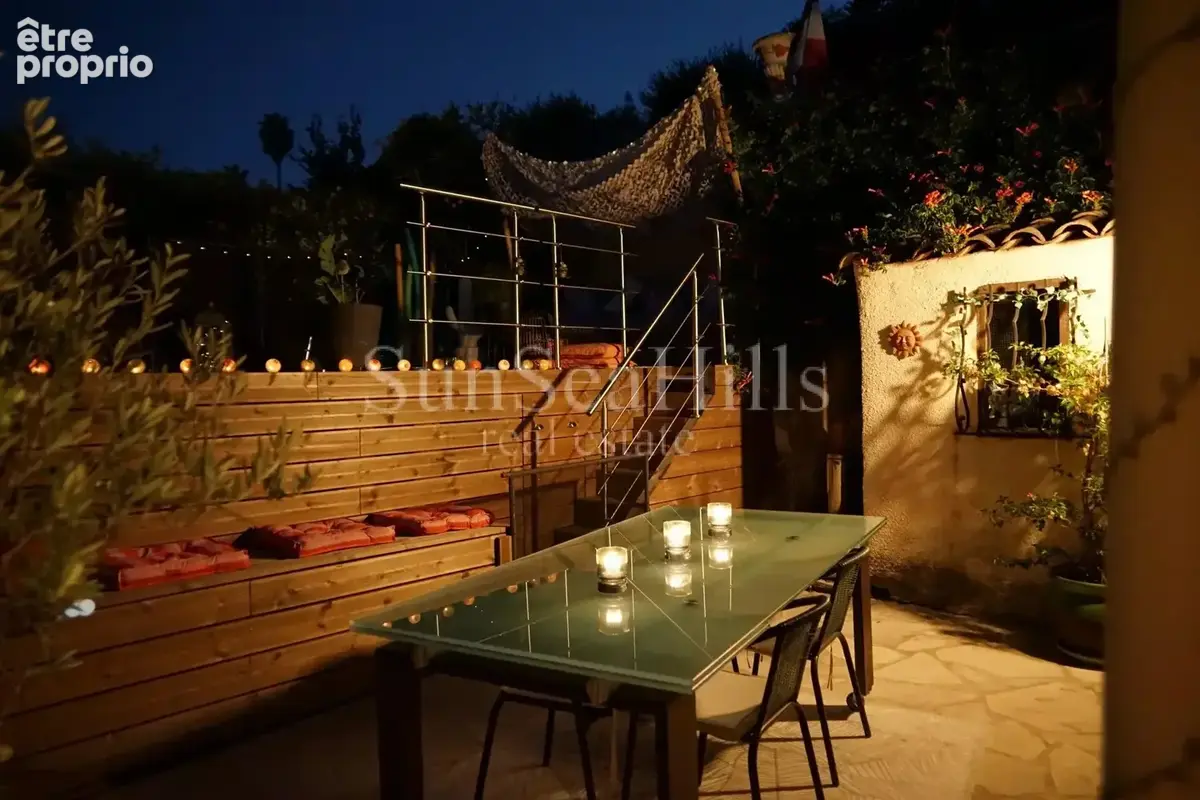 Appartement à LA COLLE-SUR-LOUP