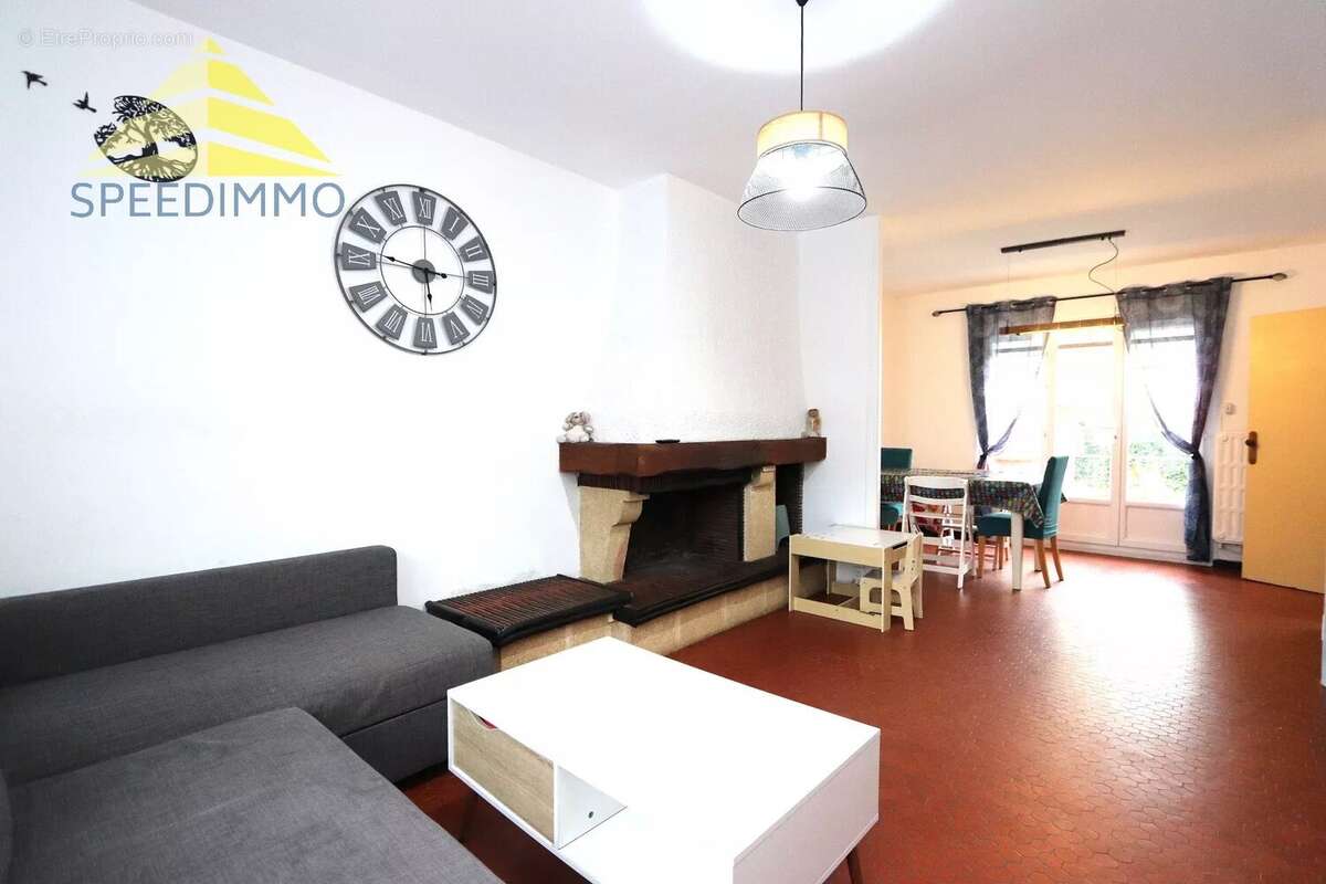 Maison à COMBS-LA-VILLE