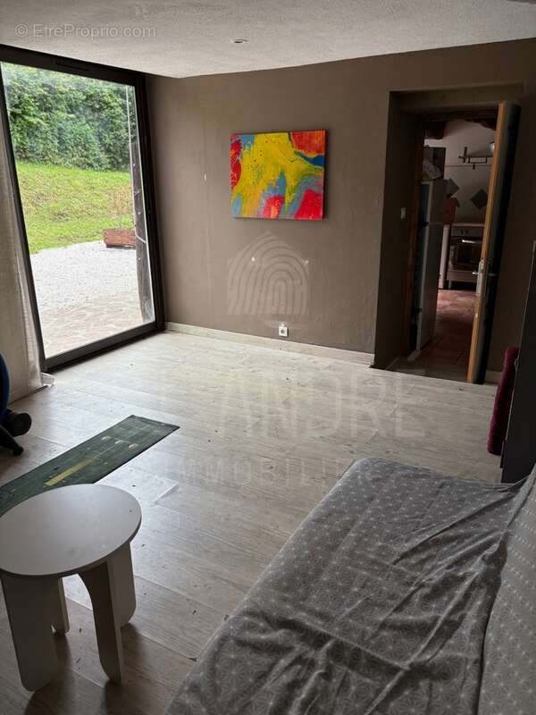 Maison à SAINT-PIERRE-DE-BRESSIEUX