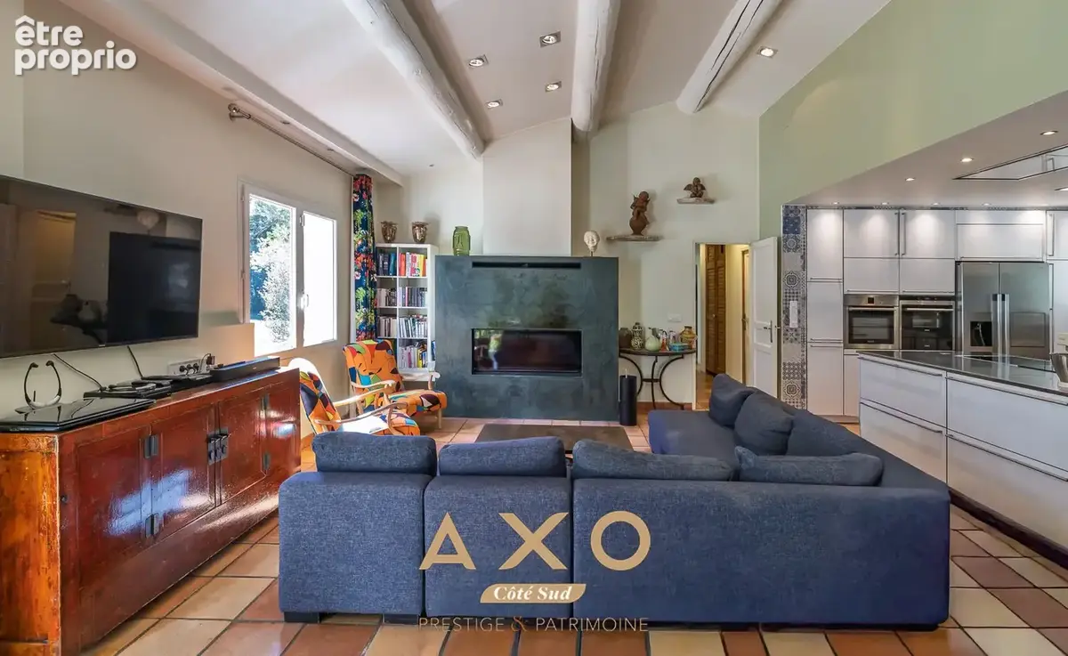 Jouques - villa t8 - plain-pied - studio indépendant - piscine - jacuzzi - 3 garages - 1 hectare - 1 029 000  - photo 20