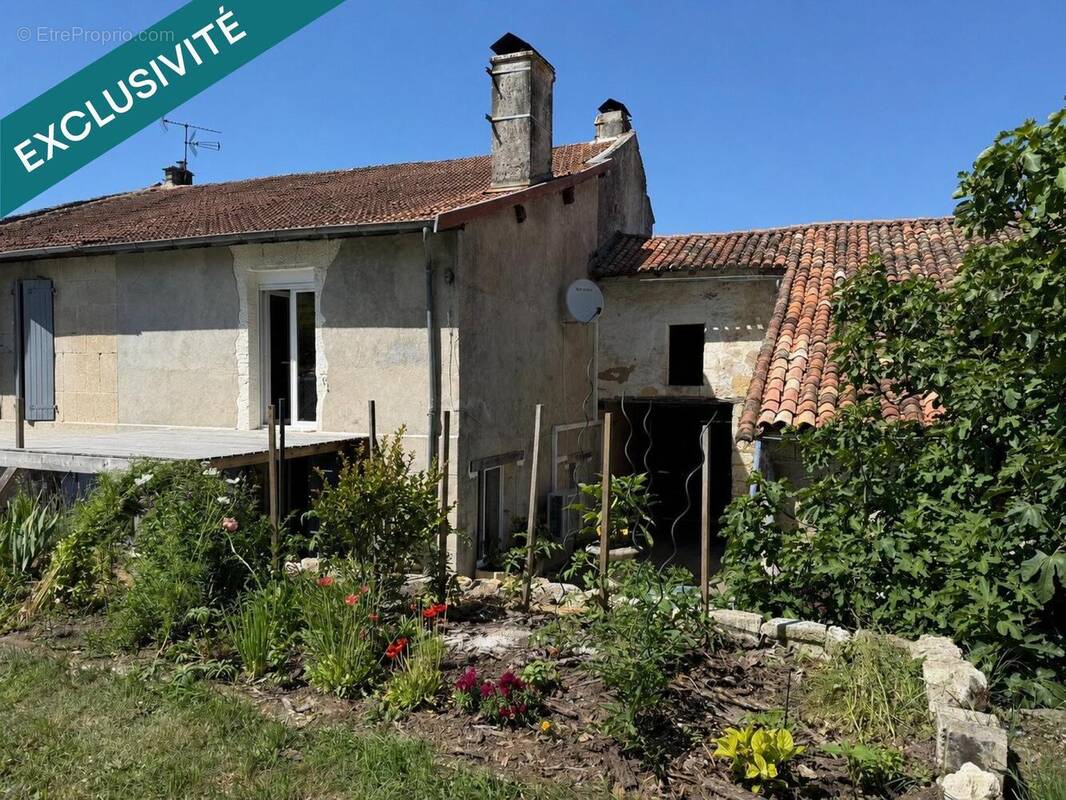 Photo 1 - Maison à VIEUX-MAREUIL