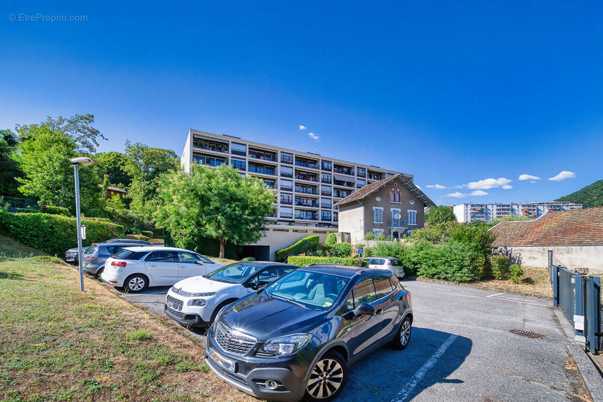 Appartement 82m² avec vue panoramique sur les montagnes ? Garage inclus - photo 17