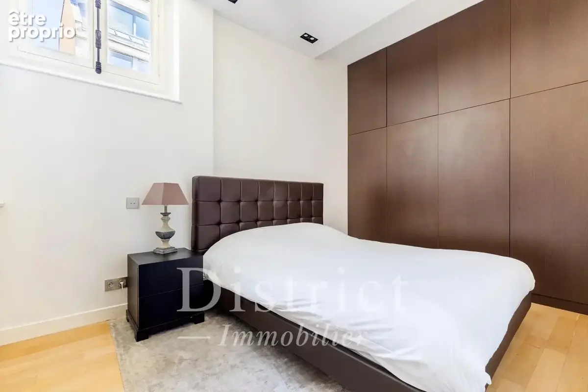 Exclusivité Triangle d'Or. 4 pièces de 75m² en excellent état - photo 7