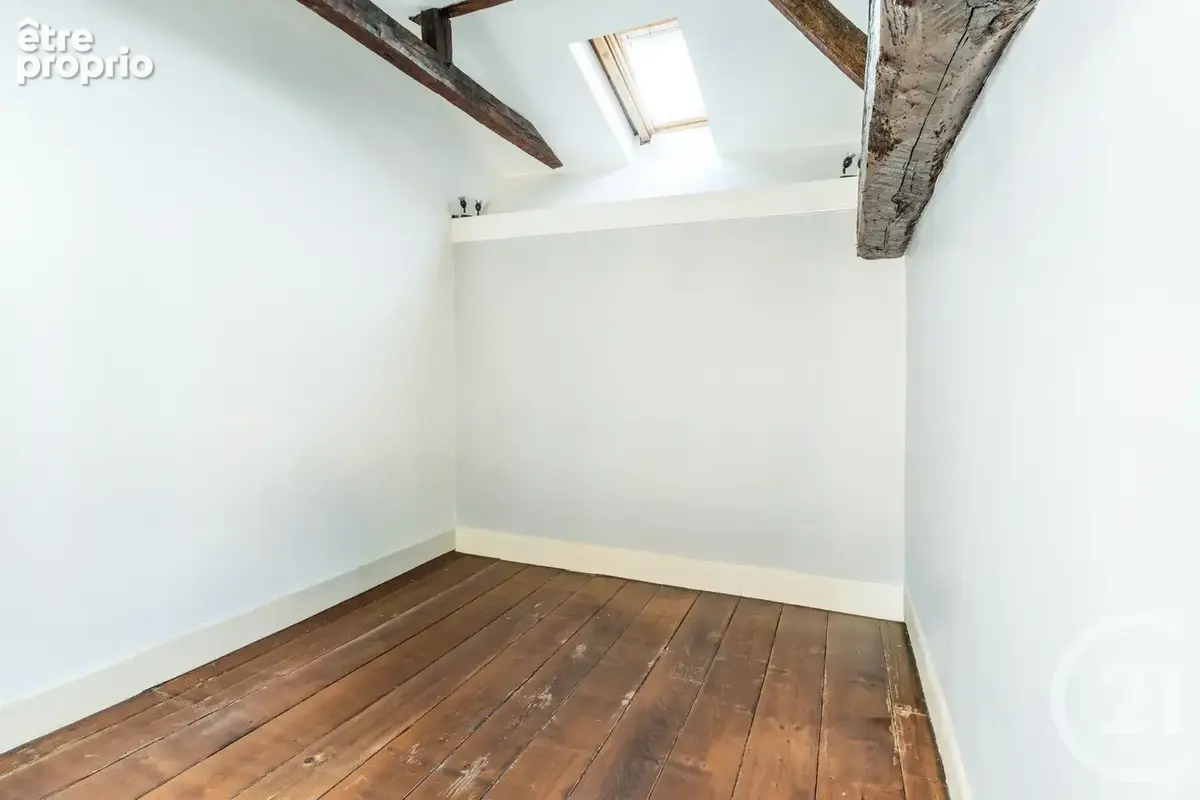 Maison 5 pièces 155 m² à vendre à Trevoux (01600) - photo 7