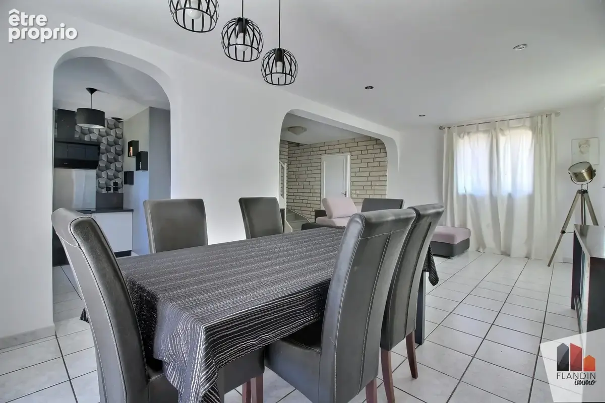 Maison 142 m² à Ternay  - photo 5