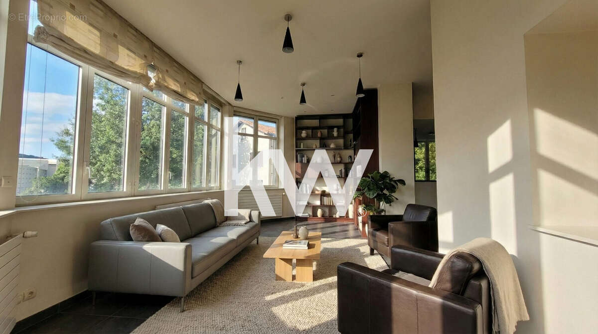 Appartement à SAINT-ETIENNE