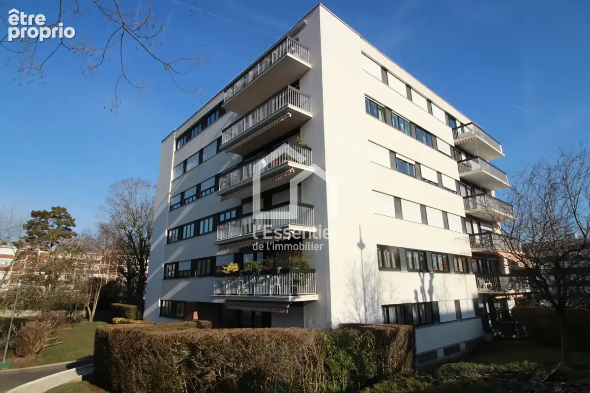 Appartement à VERNEUIL-SUR-SEINE