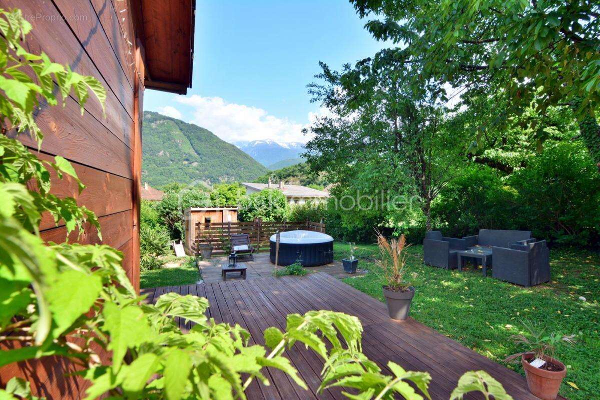 Maison bardage bois 180 m² – Vue Montagne – Saint-Pierre-de-Mésage - photo 3