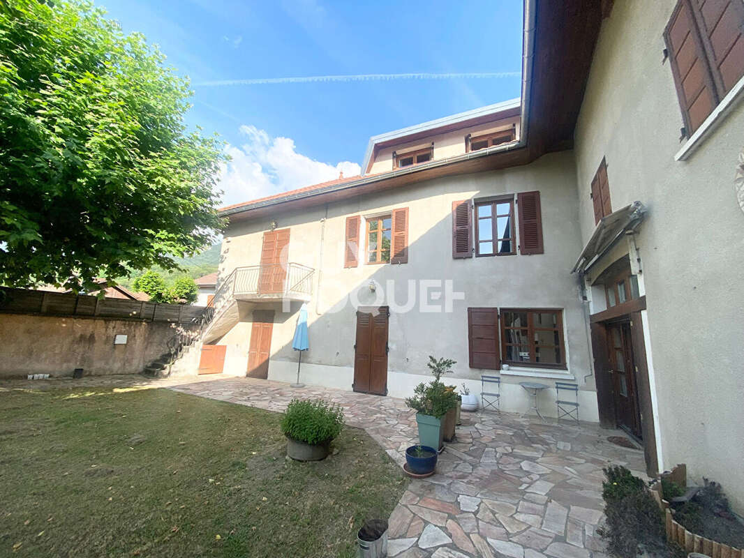 Maison à LA BUISSIERE