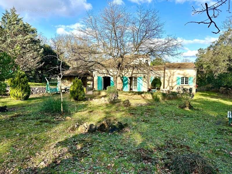 Maison à TOURVES
