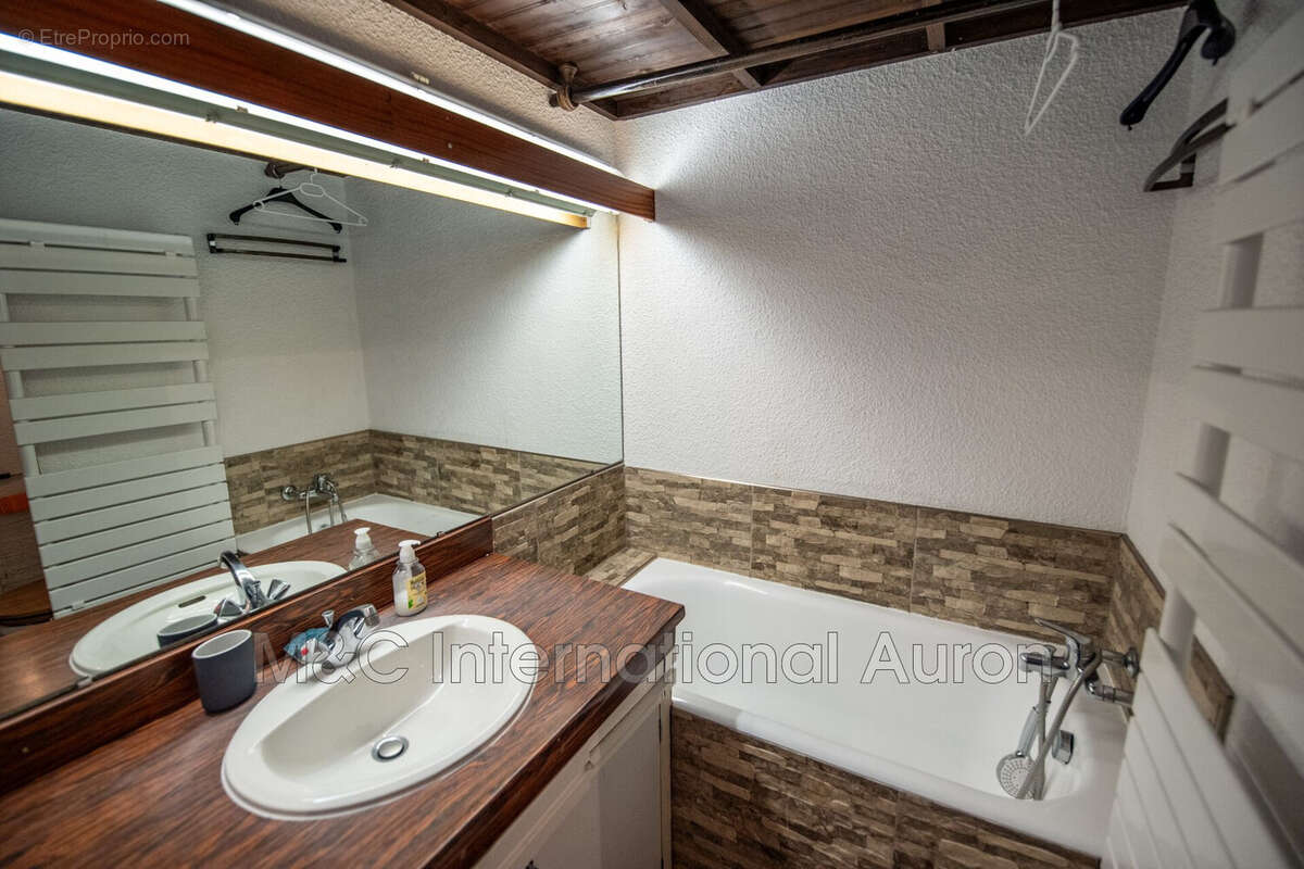 Appartement à SAINT-ETIENNE-DE-TINEE