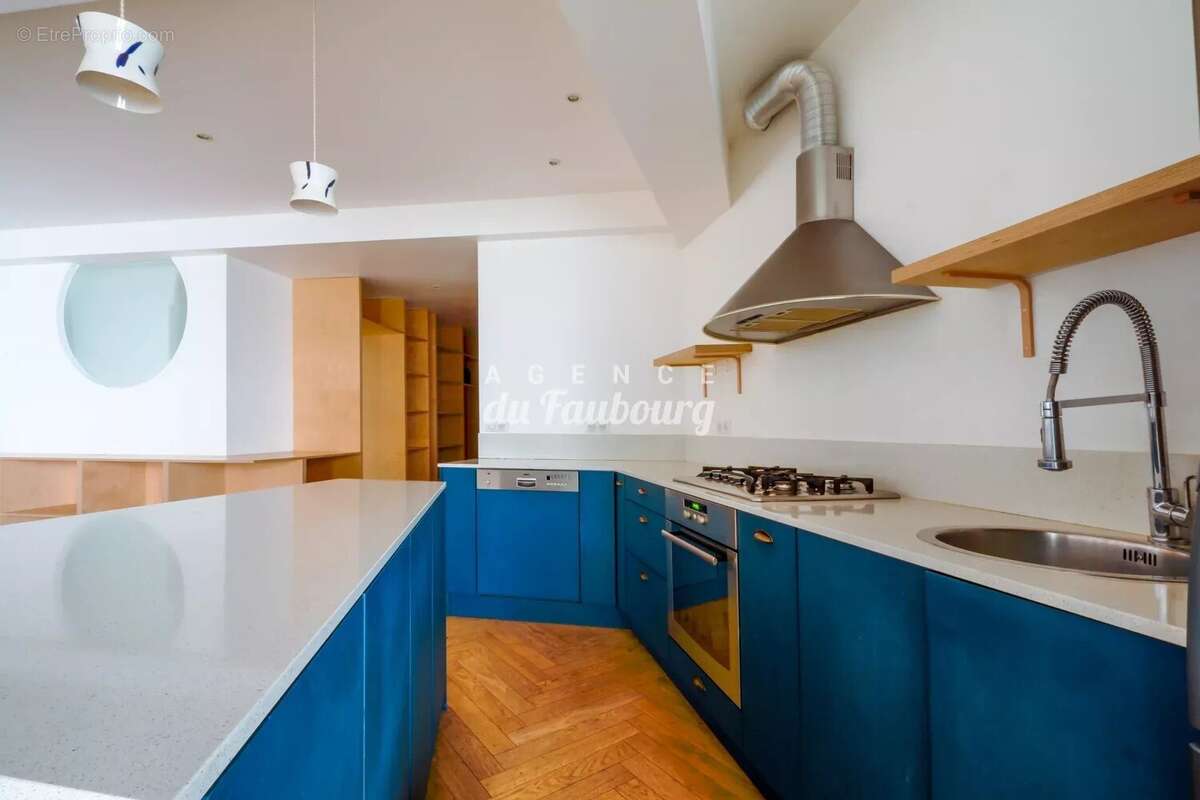 Appartement à PARIS-10E