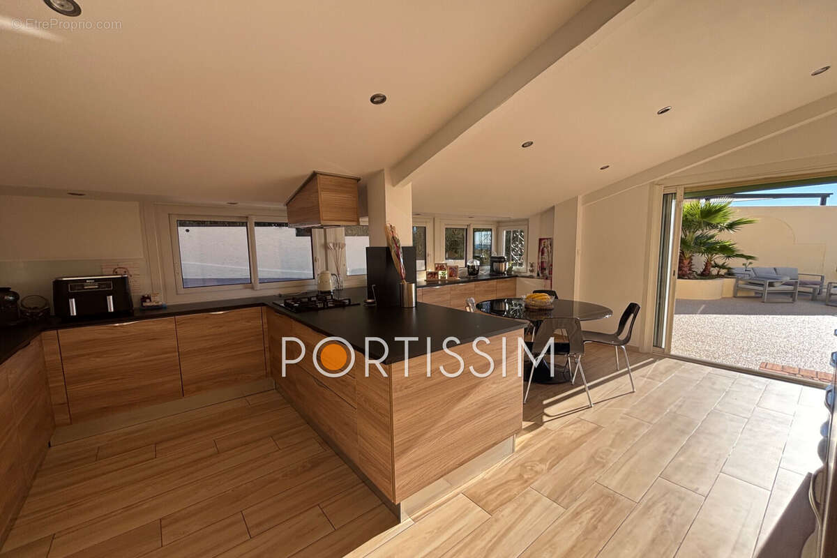 Maison à CAGNES-SUR-MER