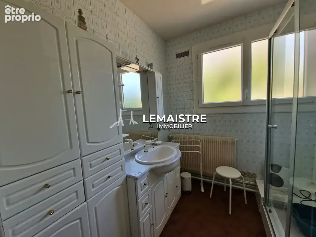 Plain-pied à vendre- Proche Saint Romain De Colbosc - 92 m² - 3 chambres - dépendance - photo 7