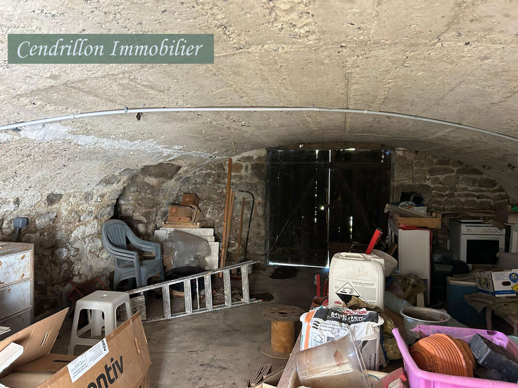 Maison à AHUN