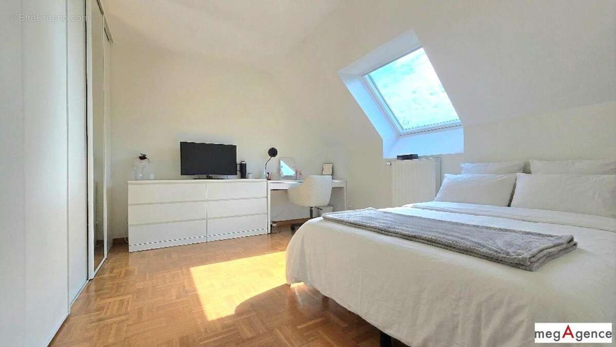 Maison à FREPILLON