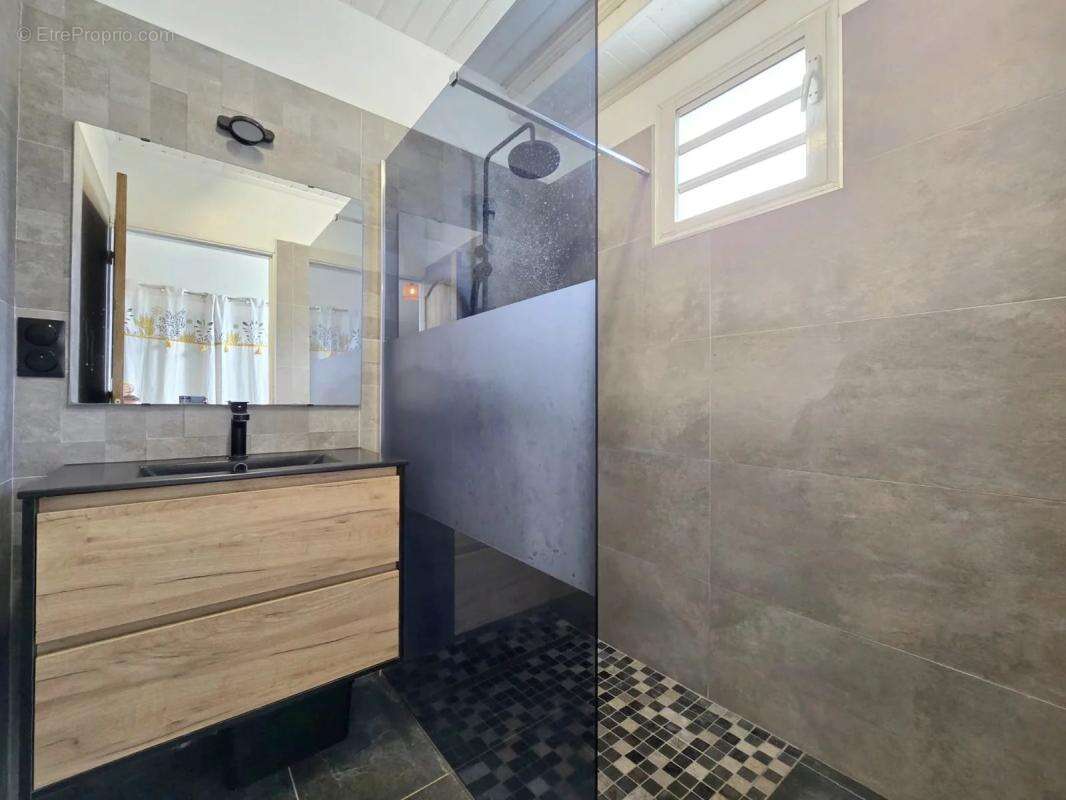 Maison à L&#039;ETANG-SALE