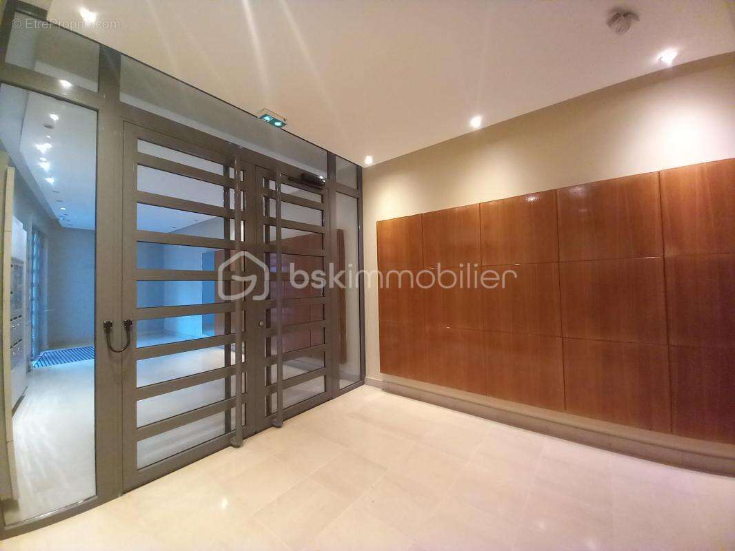 Appartement à ISSY-LES-MOULINEAUX