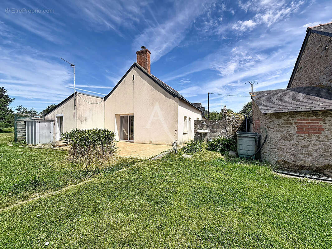 Maison à SOULAINES-SUR-AUBANCE