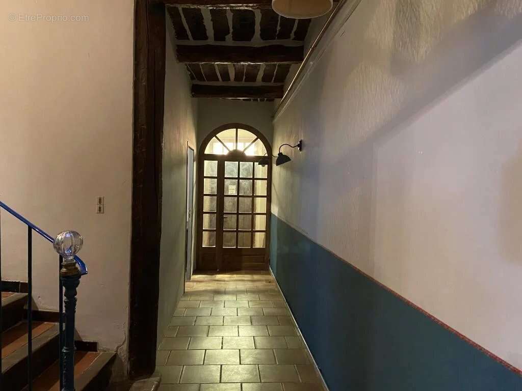 Maison à SAINT-MAXIMIN-LA-SAINTE-BAUME