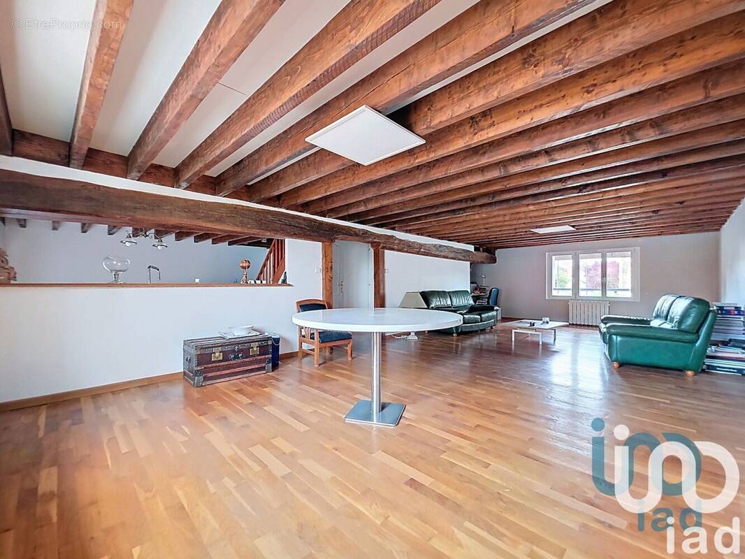 Photo 1 - Maison à ROMILLY-SUR-SEINE