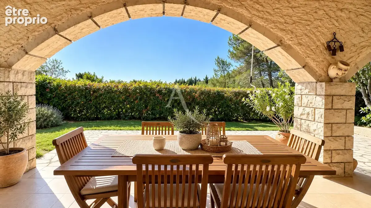 Propriete forcalquier villa dependance piscine hangar jardin - photo 10