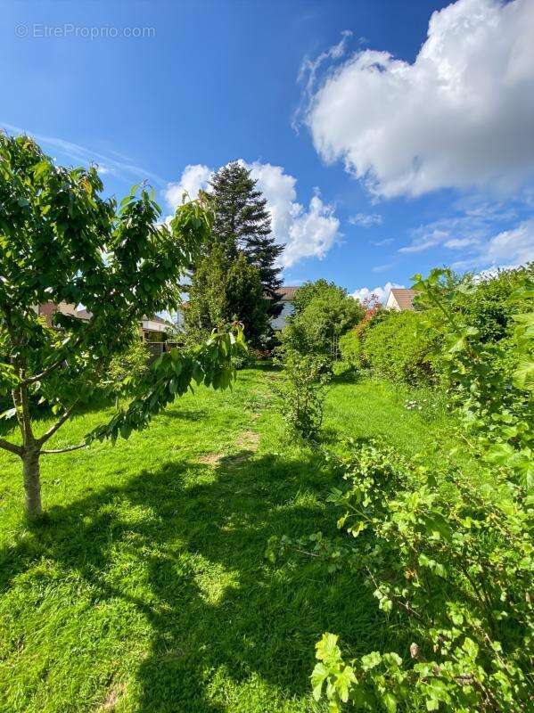Magny les hameaux (78) - maison - 8 pieces - 211m2 - 6 chambres - terrain 680m2 - residentiel - terrasse - comble amenageable -  - photo 18