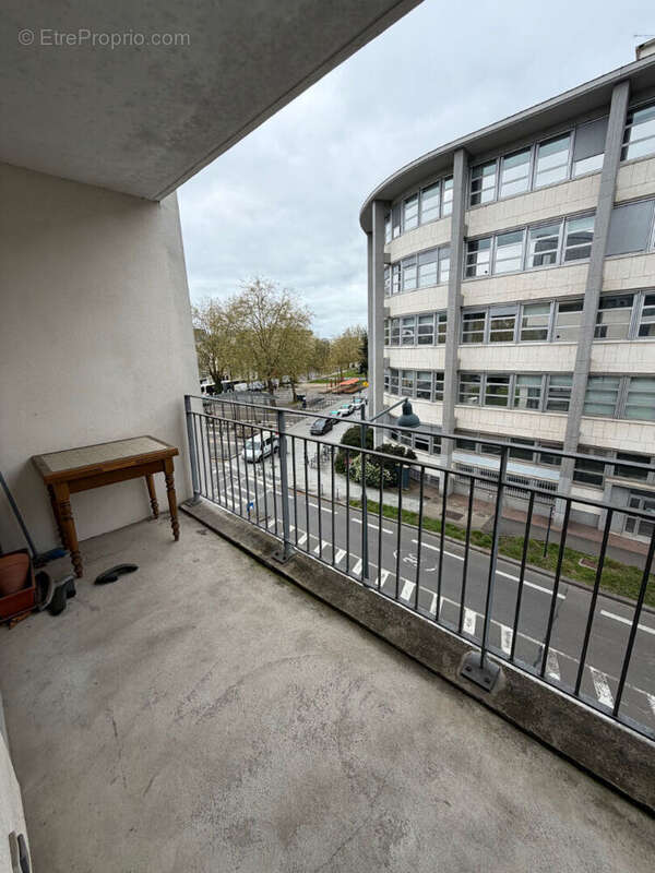 Appartement 4 pièce(s) 91.34 m2 QUARTIER CENTRE VILLE - photo 8