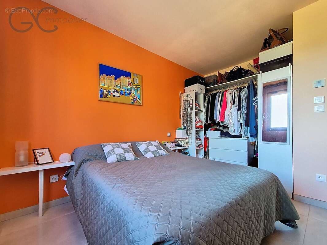 Maison à NISSAN-LEZ-ENSERUNE