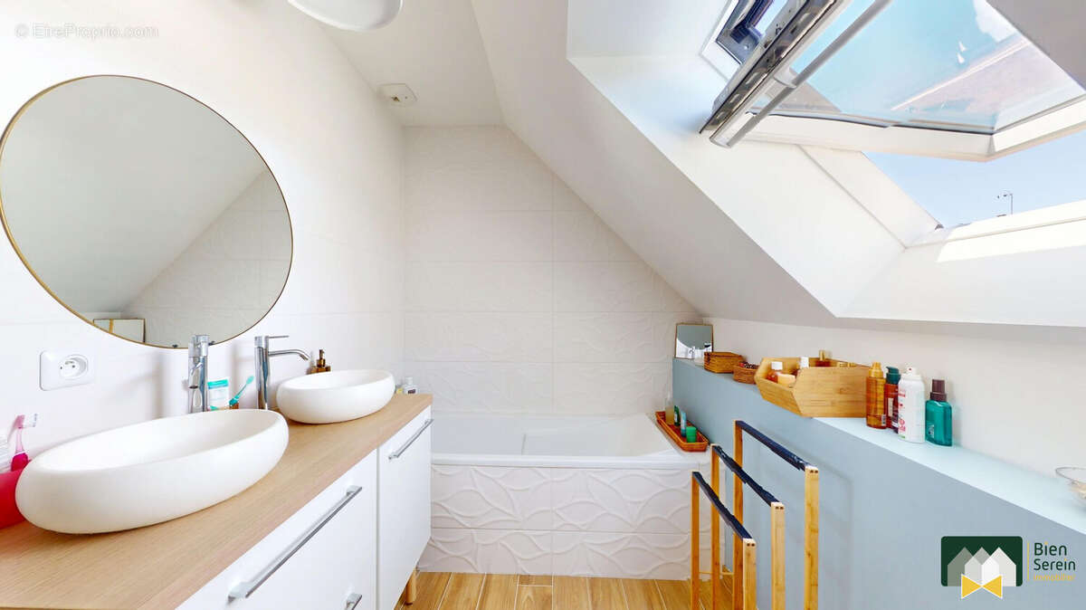 Maison 100 m² à Fontaine-La-Guyon  - photo 8