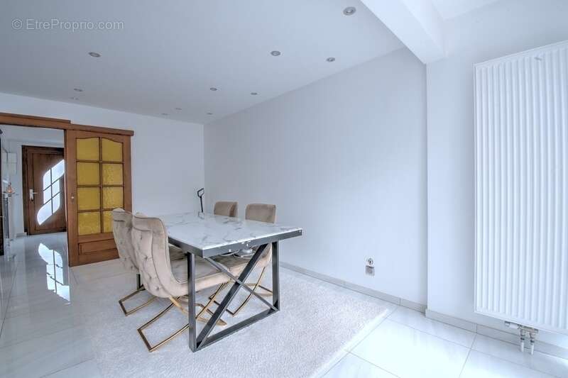 Maison à MONDELANGE