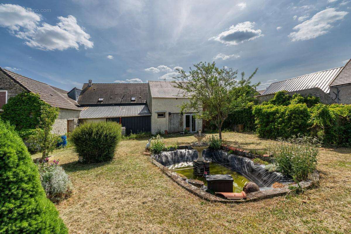Maison à NEUVY-EN-BEAUCE