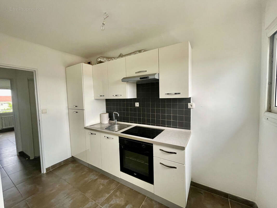 Appartement à SARTROUVILLE