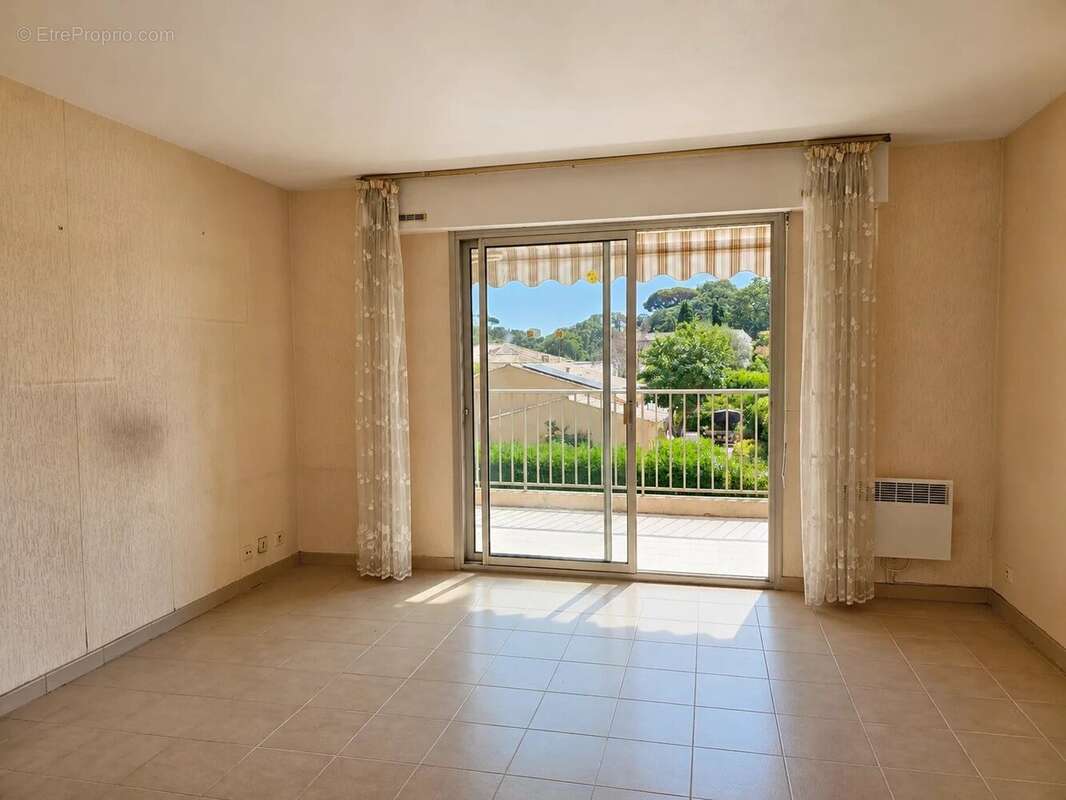 Appartement à LE CANNET
