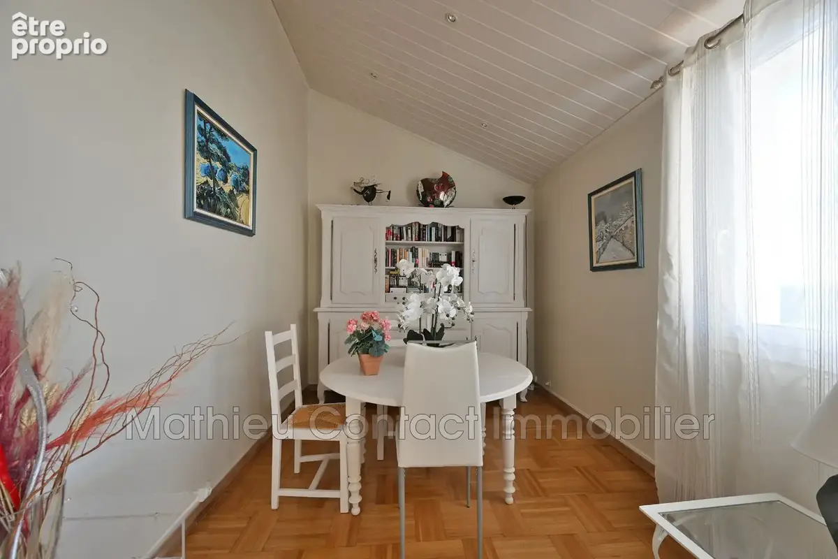Appartement 114 m² à Nimes  - photo 6