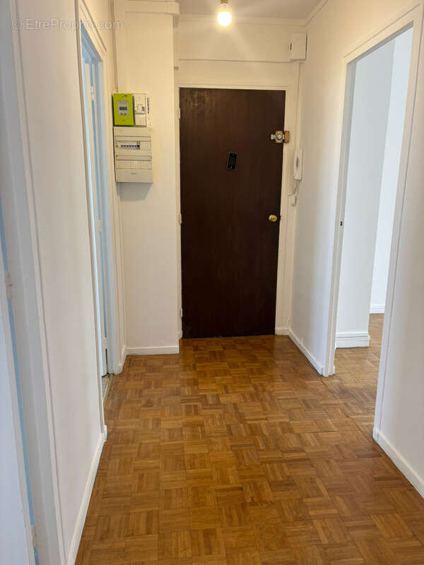 Appartement à VERSAILLES