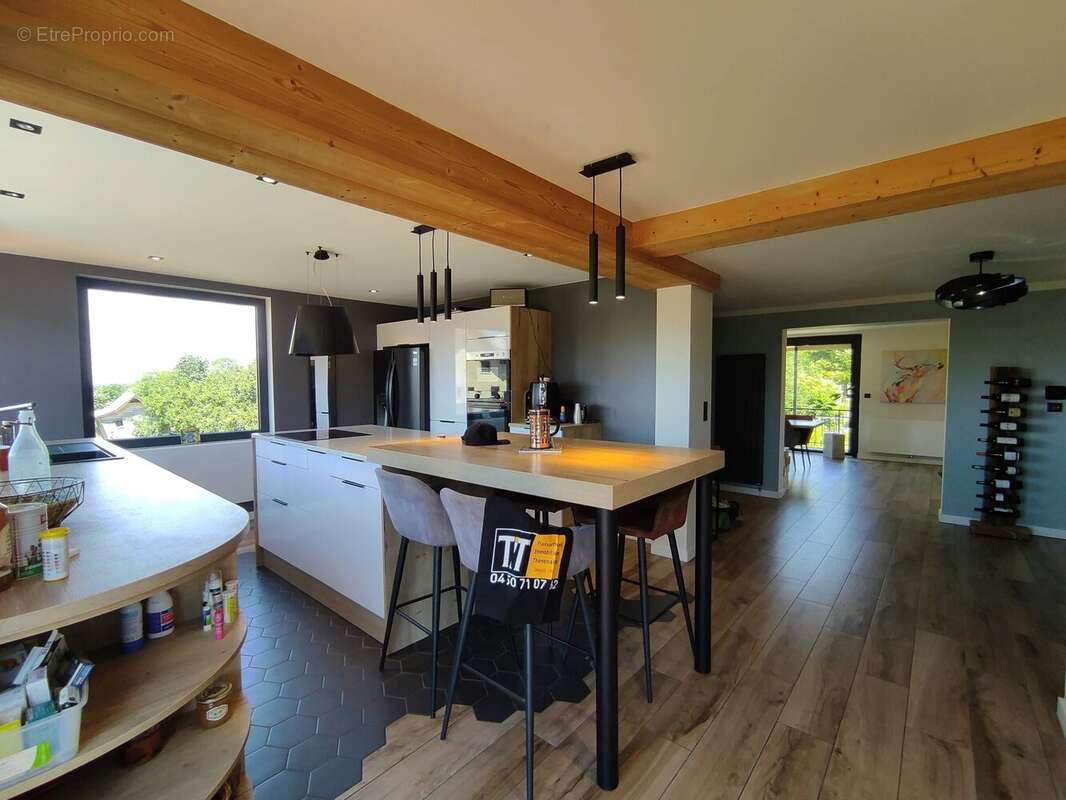 Maison spacieuse de 200 m² à Saint-Paul-en-Chablais - photo 6
