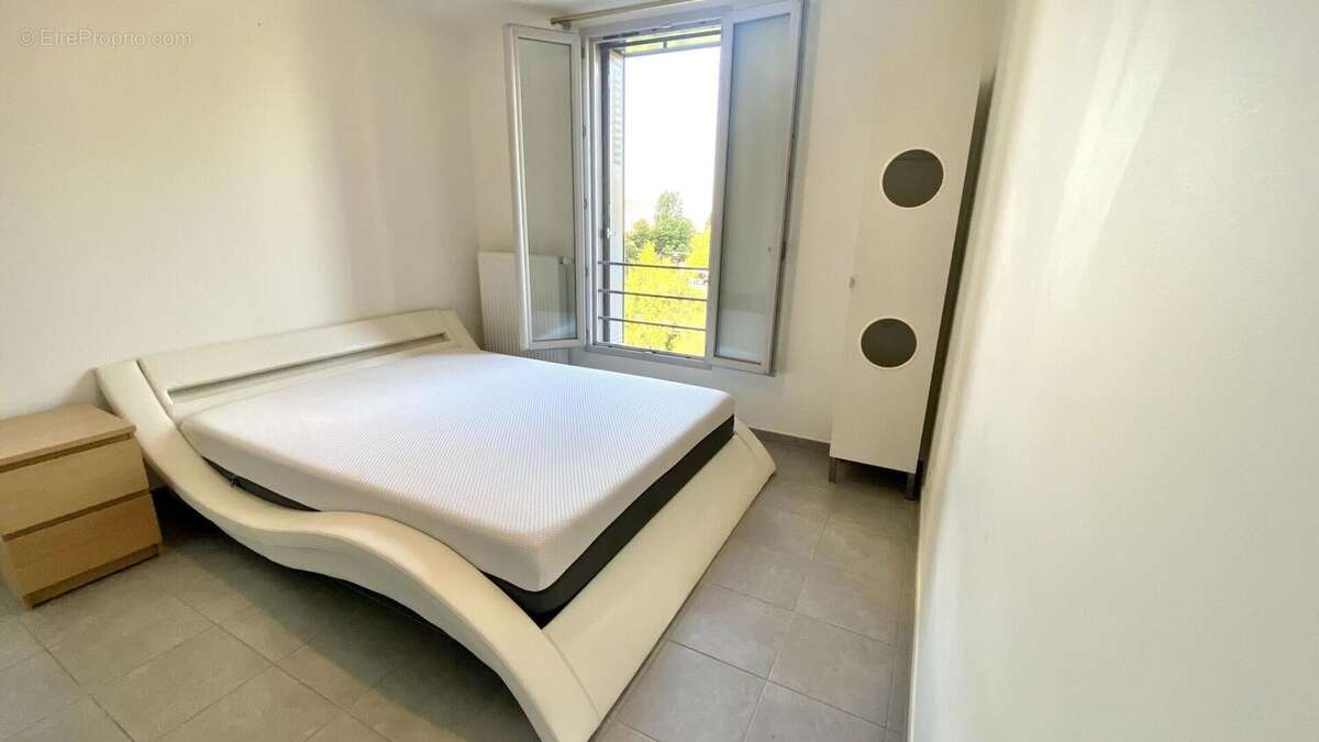 Photo 8 - Appartement à LYON-9E