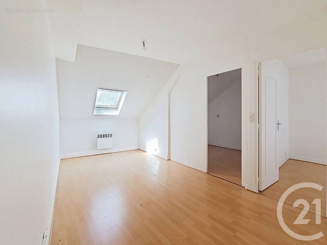 Appartement à LA FERTE-GAUCHER