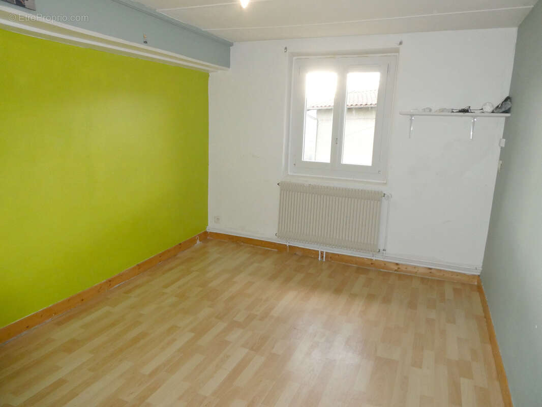 Maison à SAINT-GENIS-L&#039;ARGENTIERE