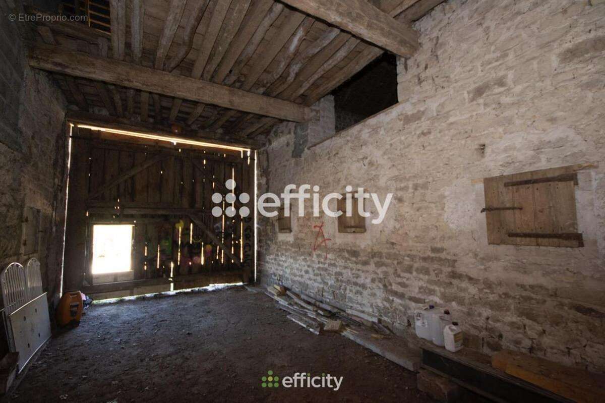 Maison à AUNAY-EN-BAZOIS