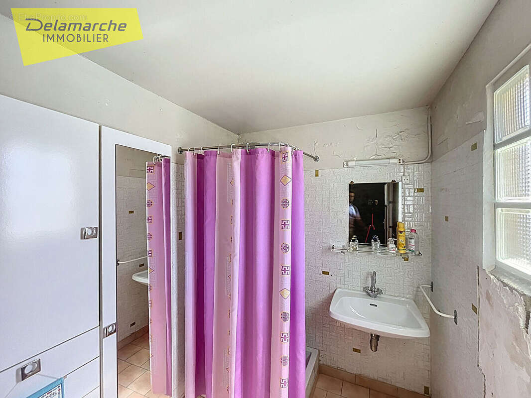 Maison à CHAMPCERVON